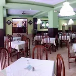 Park Plaza Apartamento *