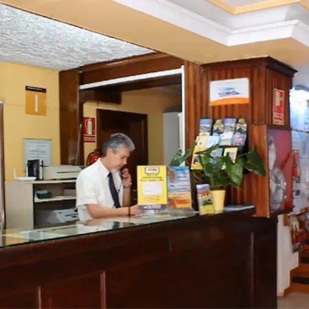 מלון Park Plaza