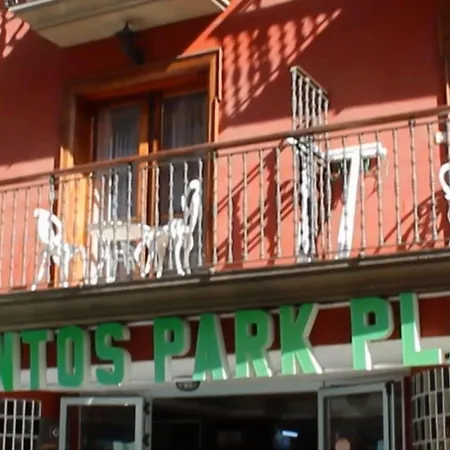 Park Plaza Apartamento *